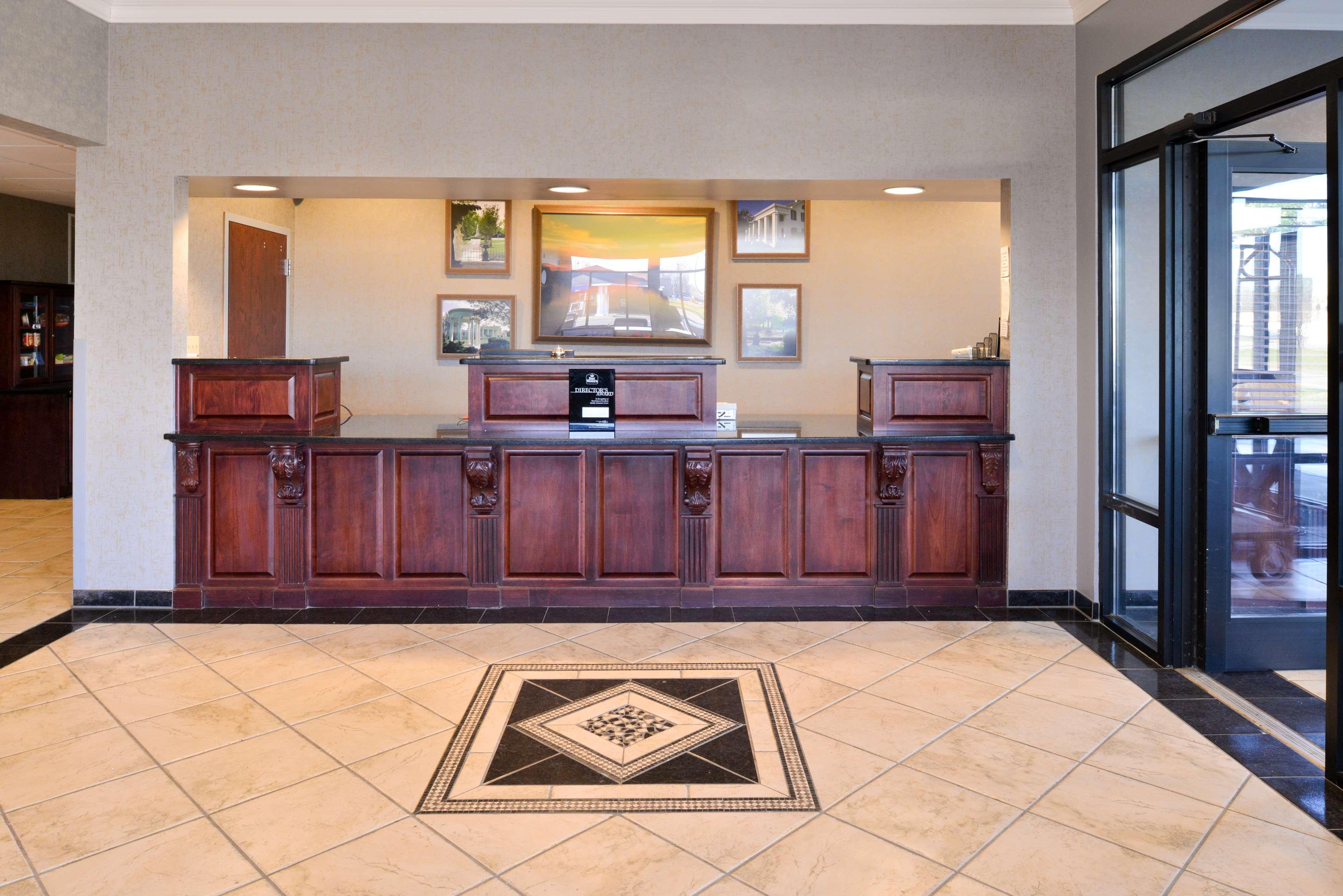 Best Western Plus Two Rivers Hotel & Suites Demopolis Buitenkant foto