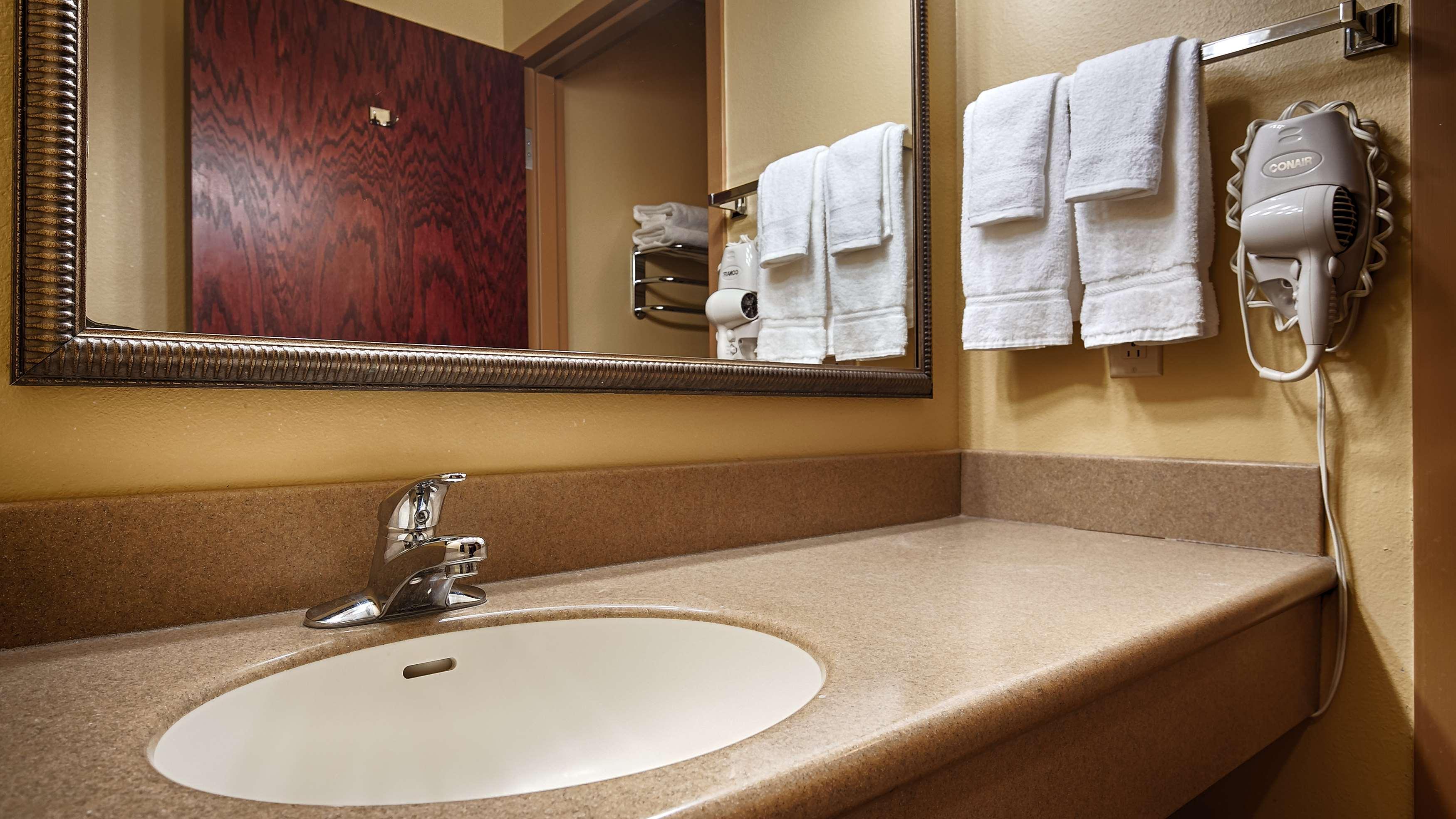 Best Western Plus Two Rivers Hotel & Suites Demopolis Buitenkant foto
