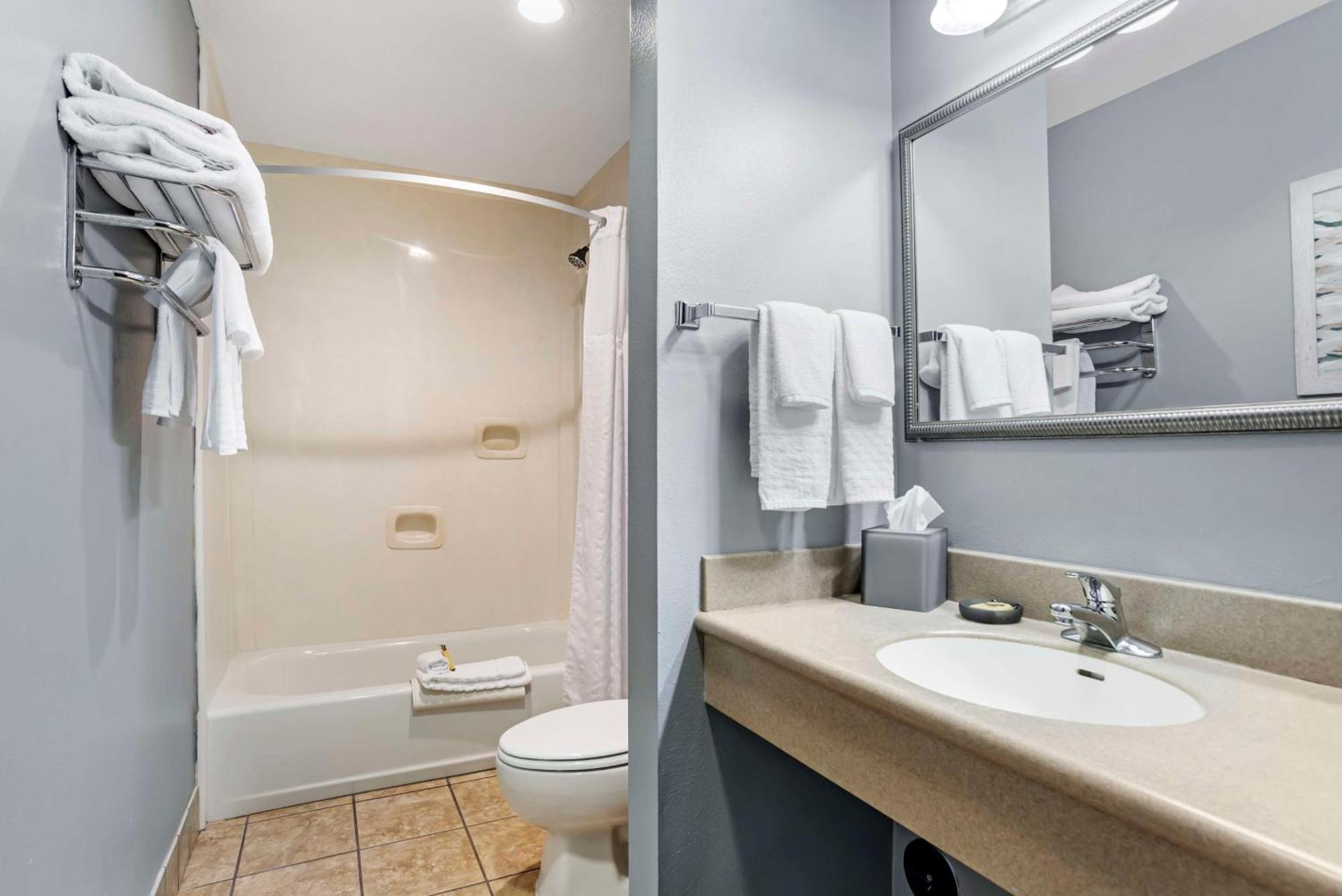 Best Western Plus Two Rivers Hotel & Suites Demopolis Buitenkant foto